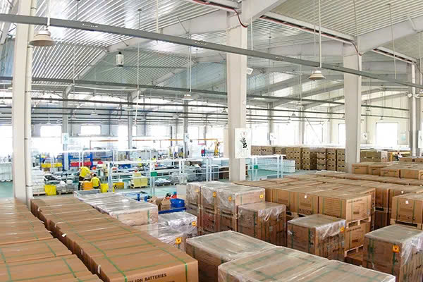 san-xuat-pin-luu-tru-1